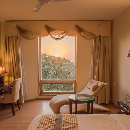 The Red Maple Mashal Indore Exterior foto