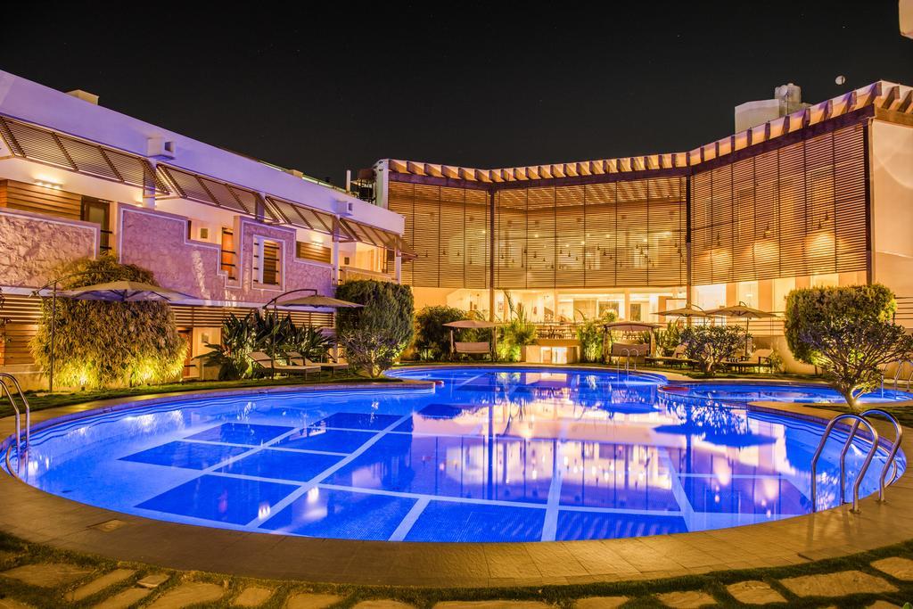 The Red Maple Mashal Indore Exterior foto